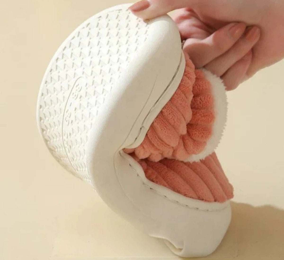 FluffEase™ Pantoufles d’hiver thérapeutiques – Chaleur à tout moment | 1+1 OFFERT